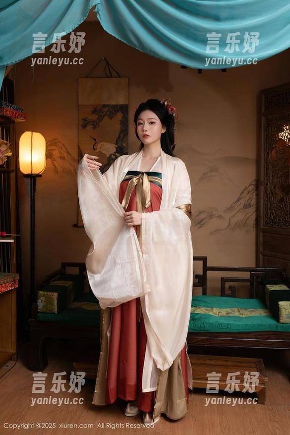 秀人网 - 油田溪溪的黑丝作品，分享后小伙伴们的神态无价！