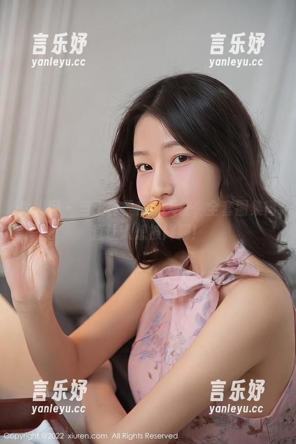 秀人网 - 当王曼柔化身天使，全套图集简直让人想被降服！
