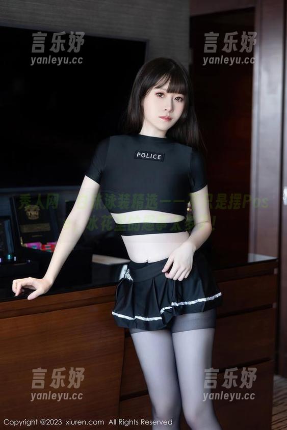 秀人网 - 白沫泳装精选——不只是摆Pose，水花里的趣事太多了！