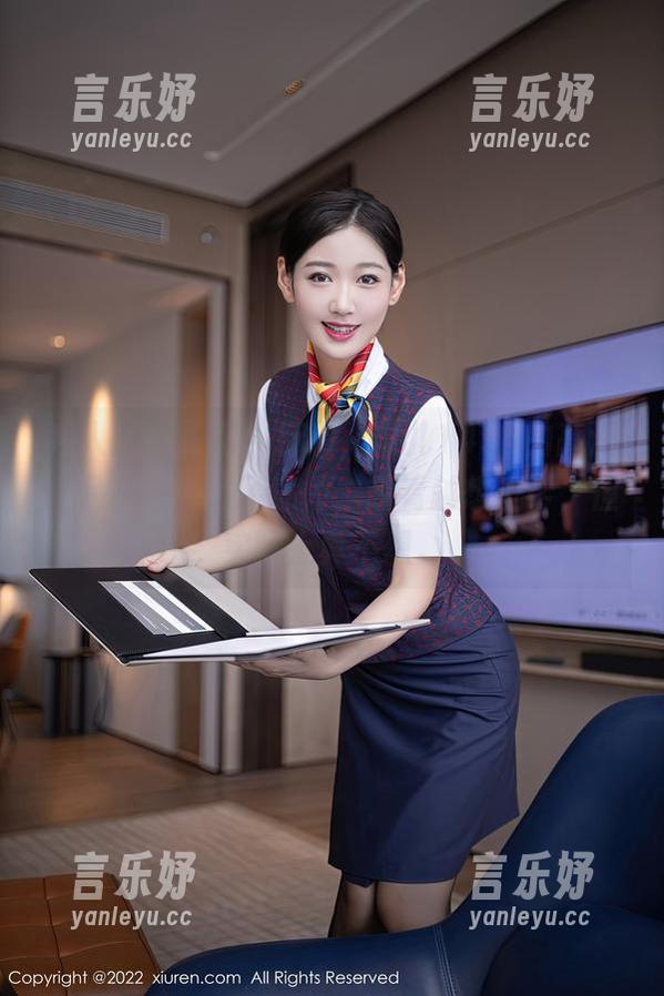 秀人网 - 校服？行啊，雨儿1494的高清作品集里充满了意外，越看越想上学，但实际上真不想。
