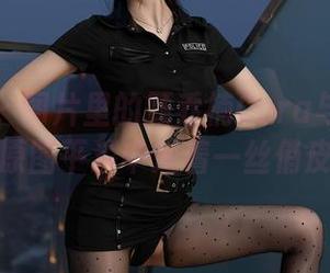 秀人网 – 图片里的顾乔楠Cora与棉袜：原图平淡中透着一丝俏皮