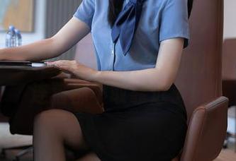 秀人网 – 原图里的麦琪绫冰激淋：清纯得连猫都不敢靠近了！