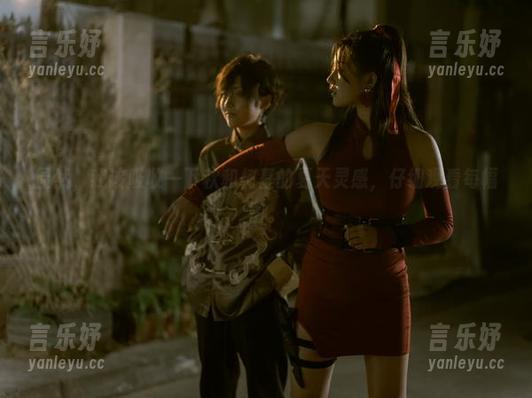 秋和柯基 显然,我该吸收一下秋和柯基的夏天灵感,仔细观看每幅图。