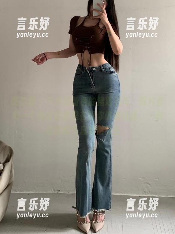 粉色的猪陈佩奇 微密圈 - 户外的粉色的猪陈佩奇,图片里每一个角度都像是在跟你讲悄悄话,一种放松的气息油然而生。