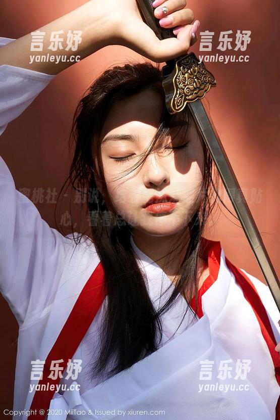 蜜桃社 - 别说，结衣把妹妹照片拍得真贴心，看着总让我停不下来。