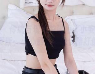 袜啵啵 – 传统与现代的碰撞：小安和服写真更新，小心别被她的优雅打倒。