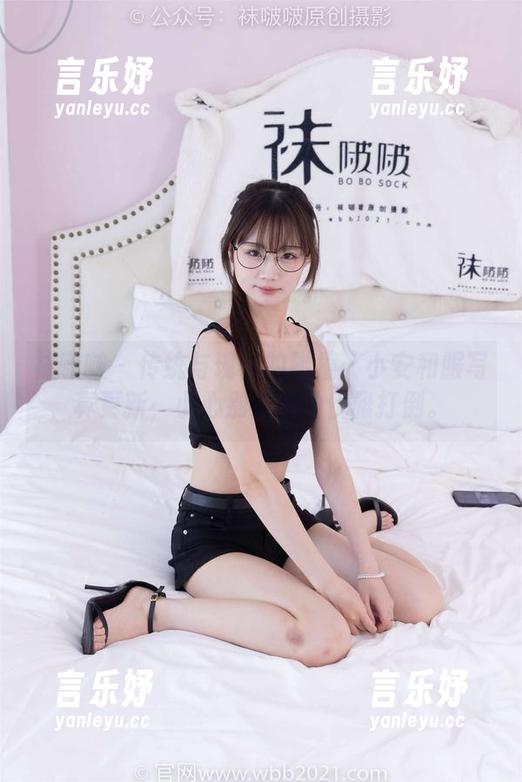 袜啵啵 - 传统与现代的碰撞：小安和服写真更新，小心别被她的优雅打倒。