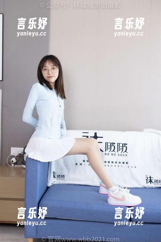 袜啵啵 - 糯米菜市场的厚黑丝图集：花絮中的那种幽默，让人欲罢不能！