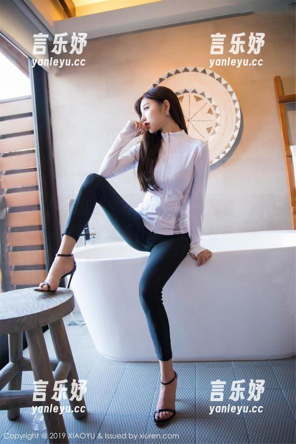 语画界 - 从周思乔Betty的旅拍看，她的美图里藏着什么样的图包？