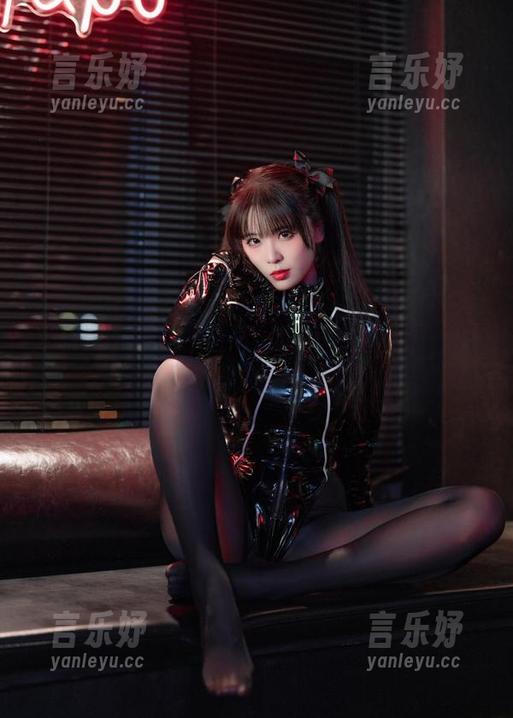 别错过！轩萧学姐女孩合集，看我努力忍住不提她的求学经历。