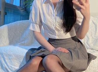 微密圈 – 毛衣风采，下载前不仅要自信，还得决定今天要不要被软妹小九九的魔力撩！