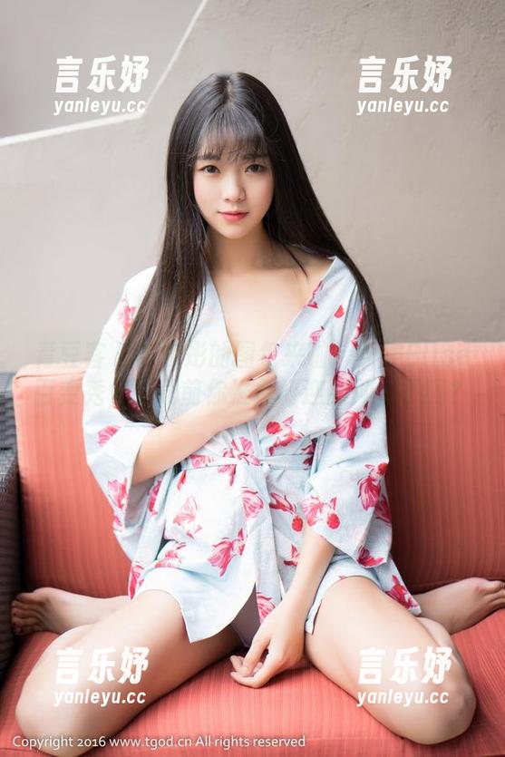 青豆客 - 谭晓彤的图包来啦！女神Elise百变秀，下载前你准备好迎接冲击了吗？