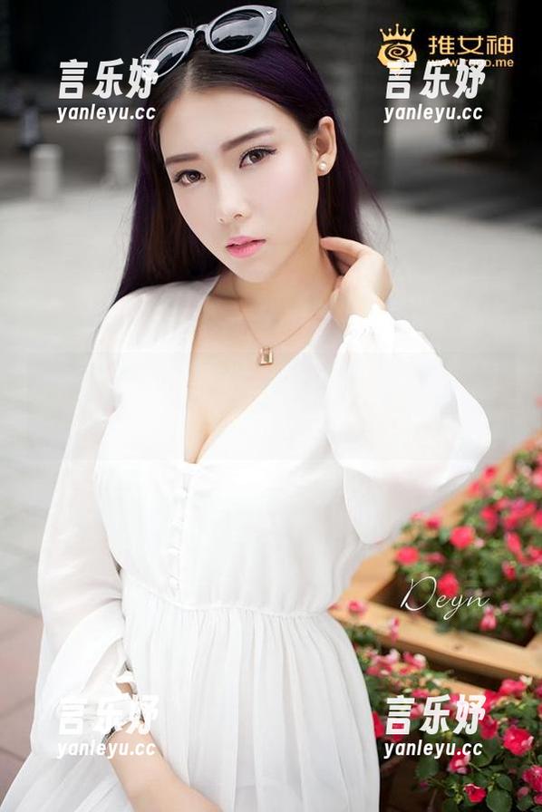 青豆客 - 海边游弋的黄可christine，高清作品，别的我不敢看，她的我偏要。