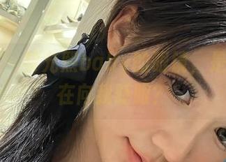 微密圈 – 黎允熙baby的眼镜，是不是也在向我眨眼？