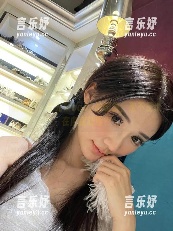 微密圈 - 黎允熙baby的眼镜，是不是也在向我眨眼？